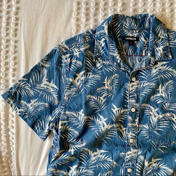 Express Medium Slim Fit Print Shirt - Picture 6 of 7